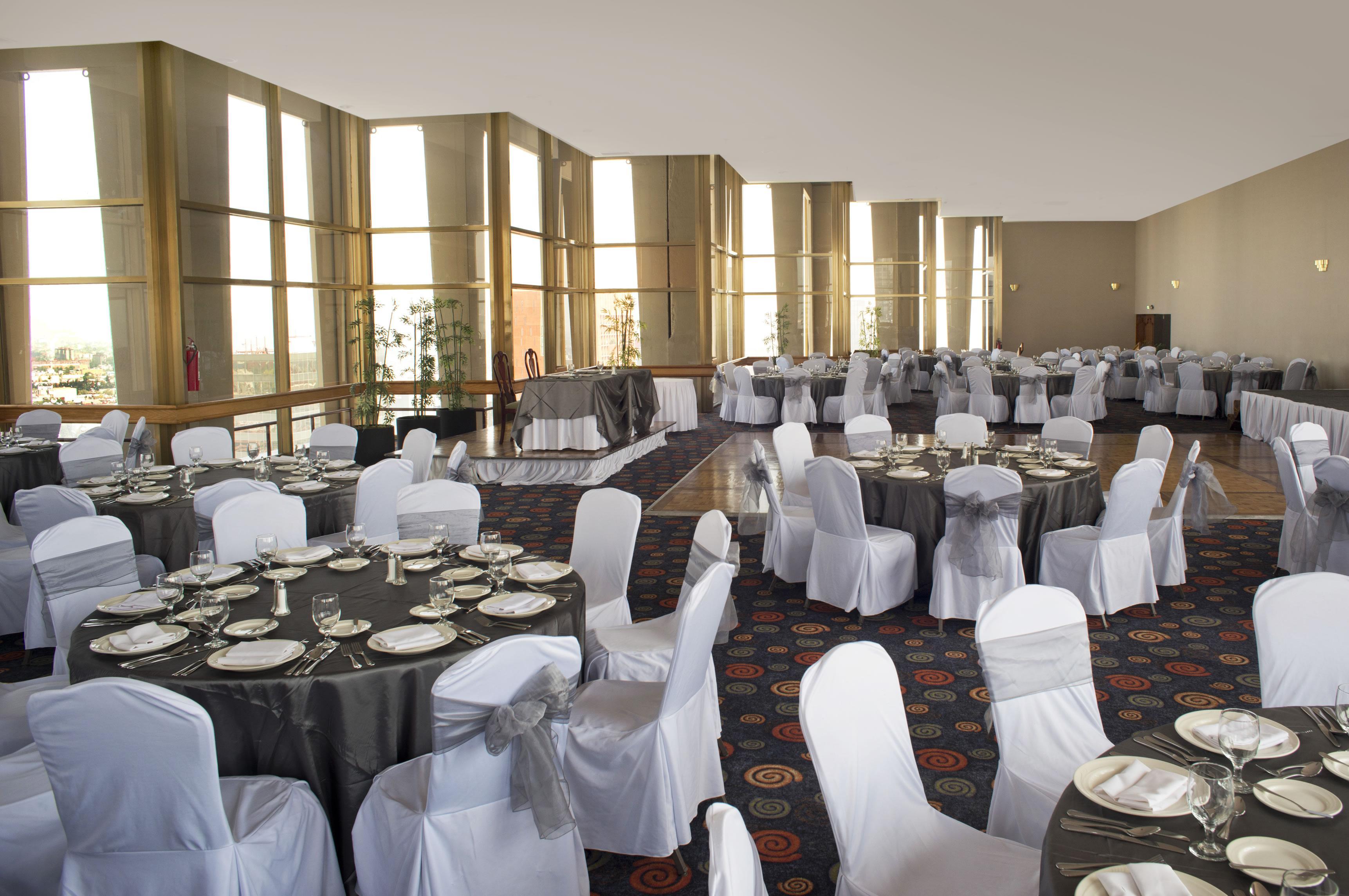 Fiesta Americana Reforma Mexico City Exteriör bild The ballroom at the Sheraton Centre
